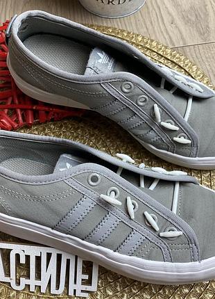 Оригінальні повсякденні кеди adidas 35р.22,0/22,5см сірий хлопчик/дівчинка унісекс