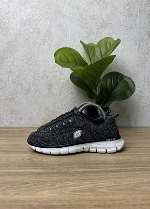 Жіночі кросівки skechers розмір 35
