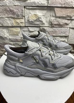 Оригінальні кросівки adidas ozweego