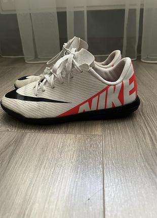 Сороканіжки nike mercurial