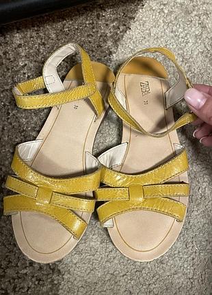 Босоніжки zara дитячі