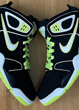 Кросівки nike. 2