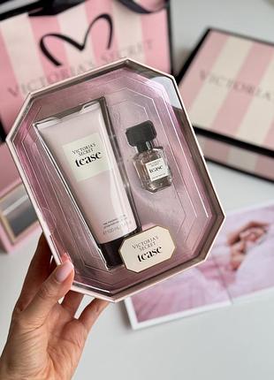 Подарунковий набір tease victoria’s secret