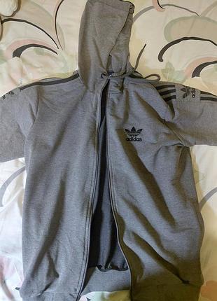 adidas оригинал