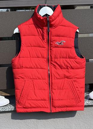 Продам безрукавку hollister