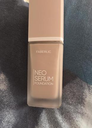 Зволожуюча тональна сироватка для обличчя neo serum