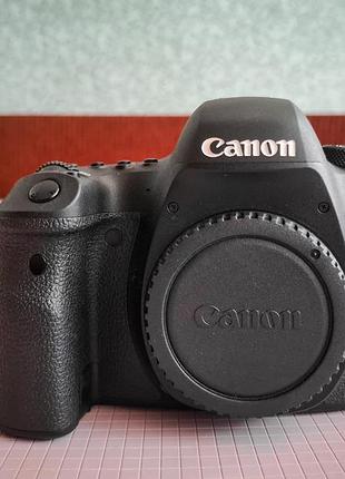 Дзеркальна фотокамера canon 6d mark ii