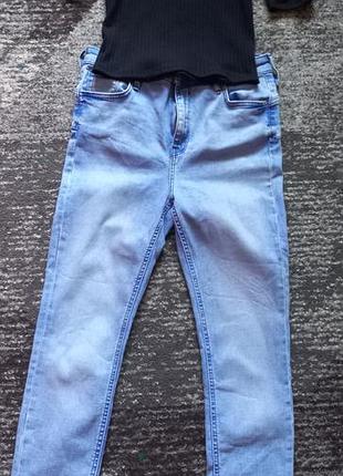 Стильный сет: светло-синие джинсы скинни river island (uk 14 / eur 40) + черный топ в рубчик zara (eur l)