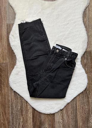 Черные джинсы bershka