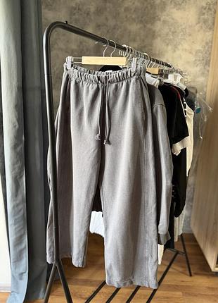 Сірий спортивний костюм zara