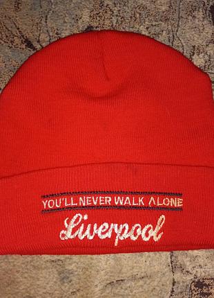 Шапка красная футбольного клуба ливерпуль lfc liverpool с надписью you'll never walk alone