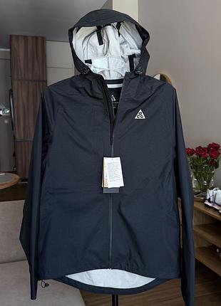 Технологічна куртка nike acg storm-fit adv (чорна, розмір s) — оригінал, нова! опис товару: