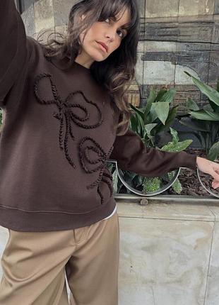 Світшот з рельєфними бантами від zara