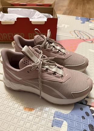 Нові! жіночі кросівки для бігу puma extend lite trail 37953831-39 (6uk) 25 см rose latte/alpine snow