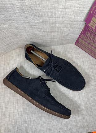 Оригінальні кросівки clark's