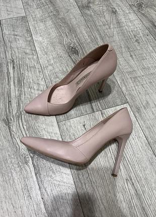 Туфлі човники 37,5 -38 bravo moda
