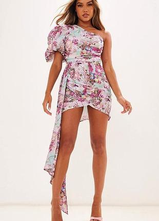 Нове брендове плаття міні на одне плече "prettylittlething" з квітковим принтом. розмір uk6/eur34.