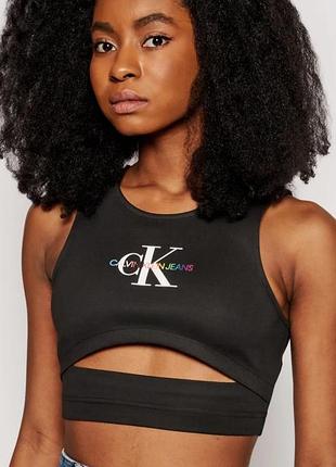 Спортивный комплект ( топ и велосипедки) calvin klein