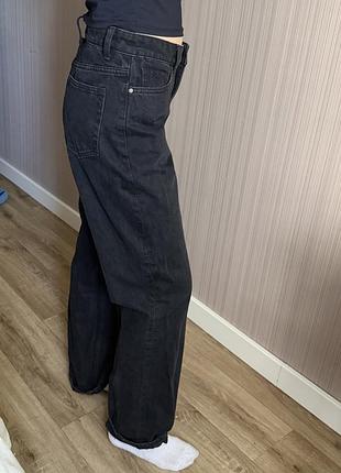 Джинси bershka прямого крою (р. eur 34 / xs)