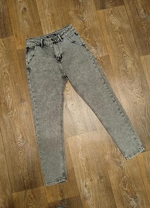 Джинсы мом slim