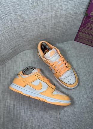 Оригінальні кросівки nike dunk low шкіряні
