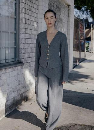 Вірусний трикотажний костюм zara оригінал розмір l (кардиган та штани палаццо)