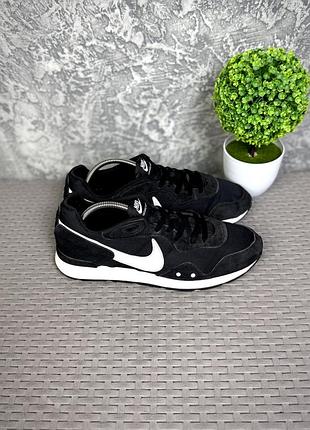 Nike venture runner кроссовки 44 размер беговые черные