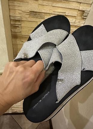 Tommy hilfiger шльопанці
