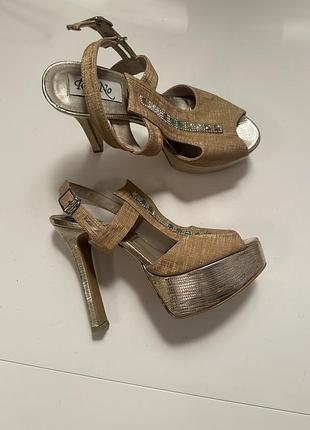 Туфлі для танців heels,strip, 24см