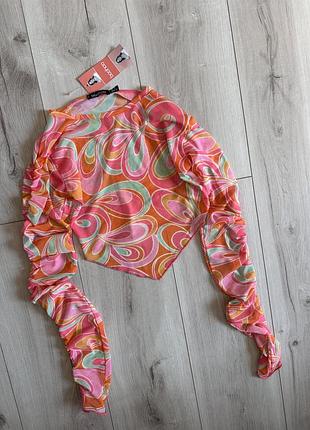 Сетчатый кроп топ с длинным рукавом и абстрактным принтом boohoo