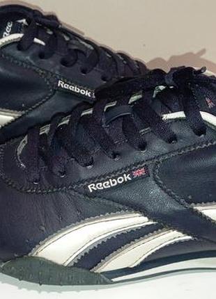Брендовые кожаные супер легкие кроссовки из таиланду reebok.