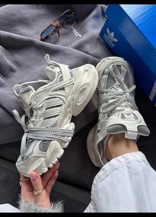 Сірі кросівки adidas vento xlg runner deluxe grey