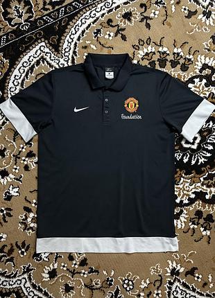 Чоловіче поло original nike manchester united foundation l (оригінал / ексклюзив) dri-fit чорна оригінальна футболка найк джерсі футбольне екіпіровка