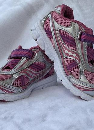 Дитячі спортивні кросівки saucony kids ride athletic shoe для дівчаток.