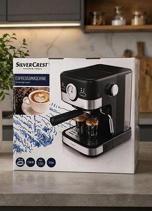 Рожковая полуавтоматическая эспрессо-кофеварка silvercrest.