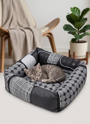 Лежанка 40 × 40 см для котів і собак