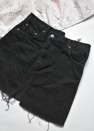 Джинсова чорна асиметрична коротка спідниця pull&bear s