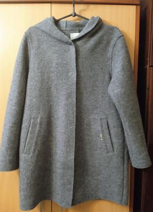 Продам пальто  жіноче зі 100% вовни