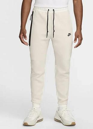 Штани чоловічі nike sportswear tech fleece beige fb8002-104