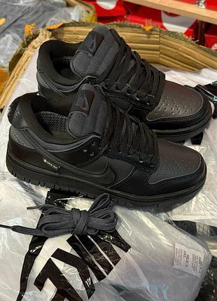 Nike dunk low gore-tex triple black 2