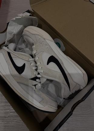 Кросівки nike jordan