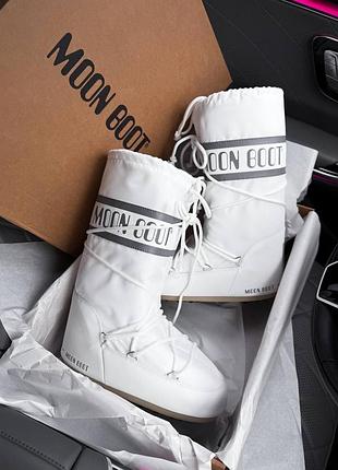 Moon boot white high
