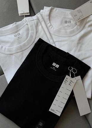 Футболка uniqlo