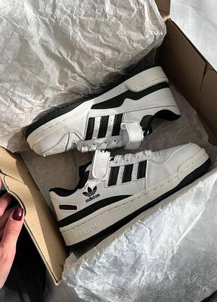 Жіночі кросівки адідас форум adidas forum 84 low white black premium 41