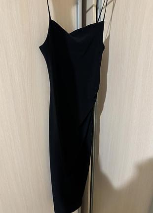 Сукня чорна міді zara