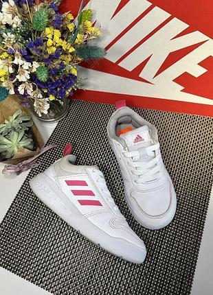 Оригинальные кроссовки adidas