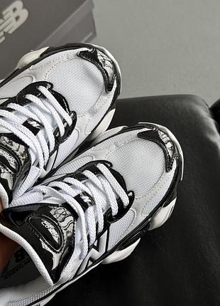 Balance 9060r black white 3
