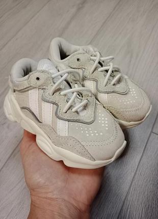 Кроссовки adidas