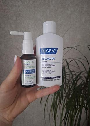 Шампунь проти лупи та себорейного дерматиту ducray kelual ds shampoo  та спрей від свербіжу голови ducray sensinol sos spray об'ємом 30 мл