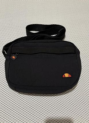 Месенджер ellesse